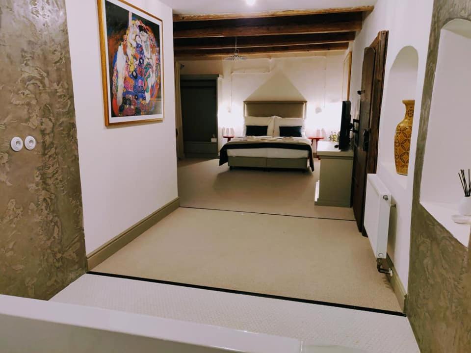 Hotel Kocour Třebíč 外观 照片